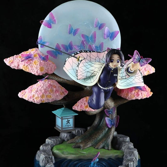 Figura de Shinobu 30cm